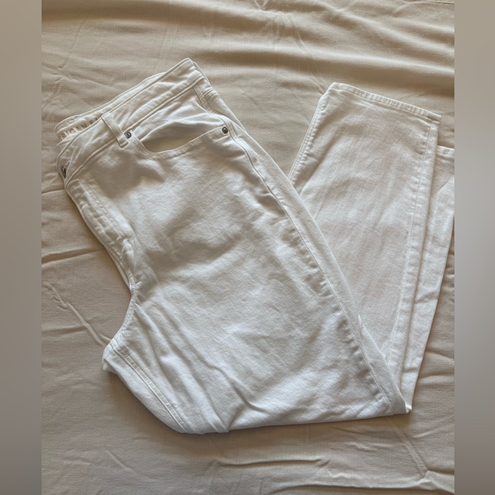American Eagle Outfitters Women's White Straight-Leg Jeans size 18